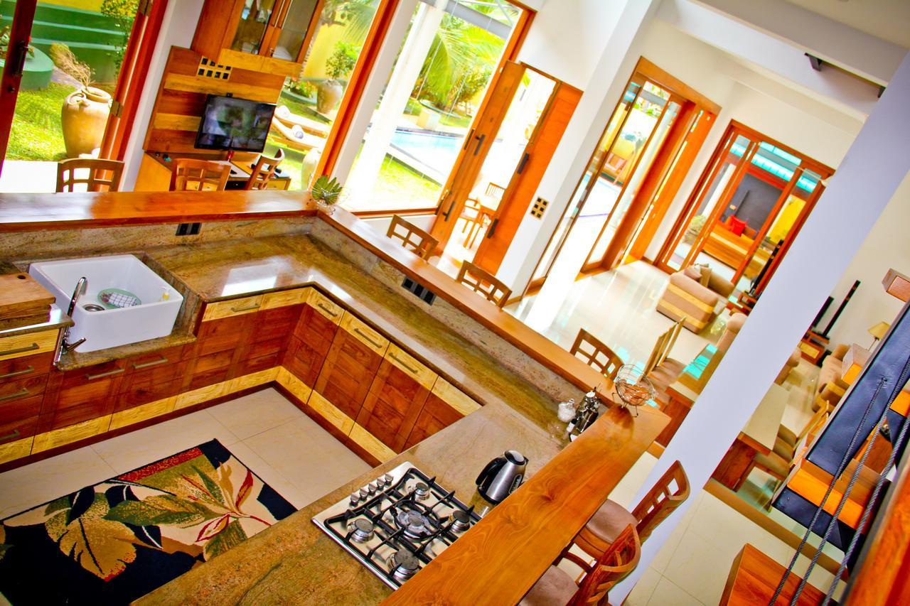 White Palace Hotell Gampaha Eksteriør bilde